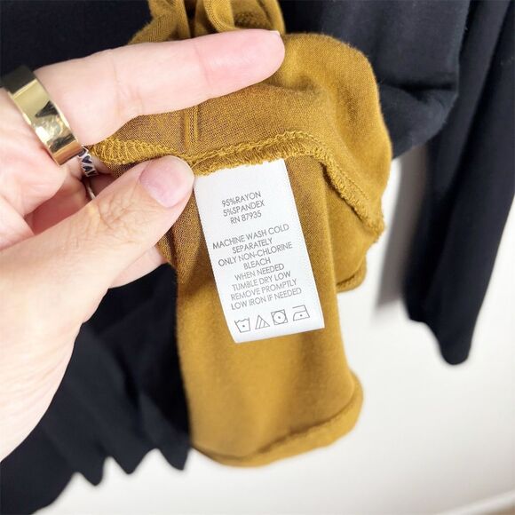 LOGO Lori Goldstein Asymmetric Stretch Jersey Long Sleeve Top Size L Black‎ Gold - Picture 7 of 10